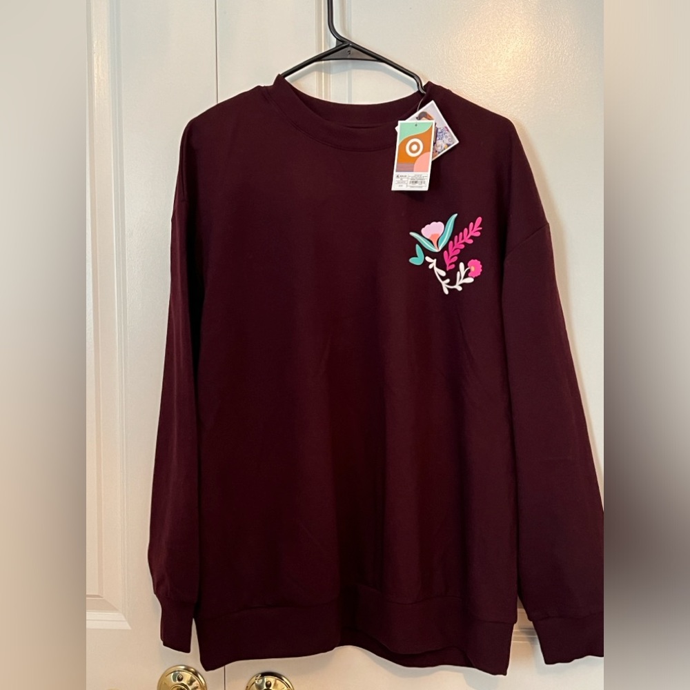 Burgundy long sleeve Tees